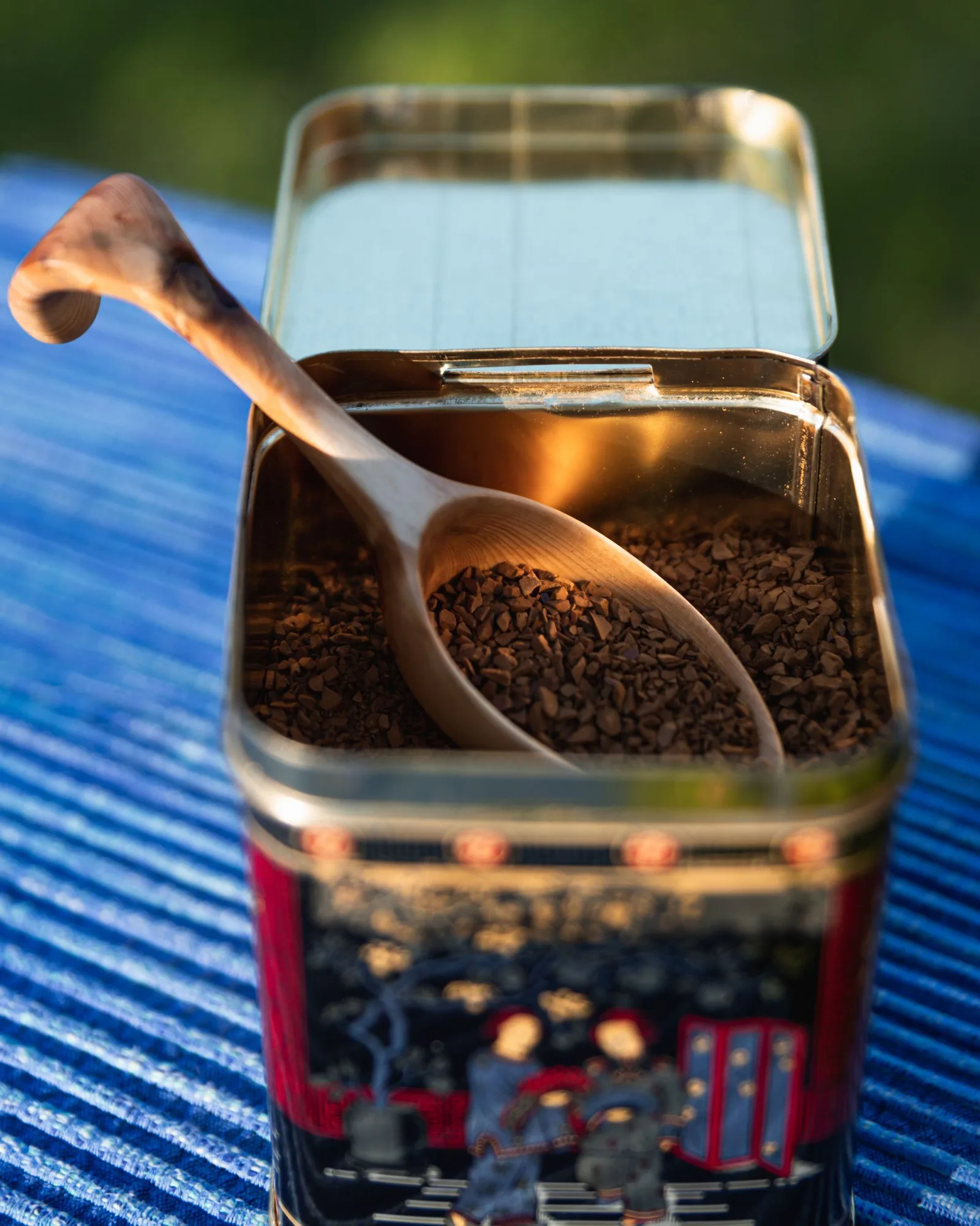 Coffee in tins