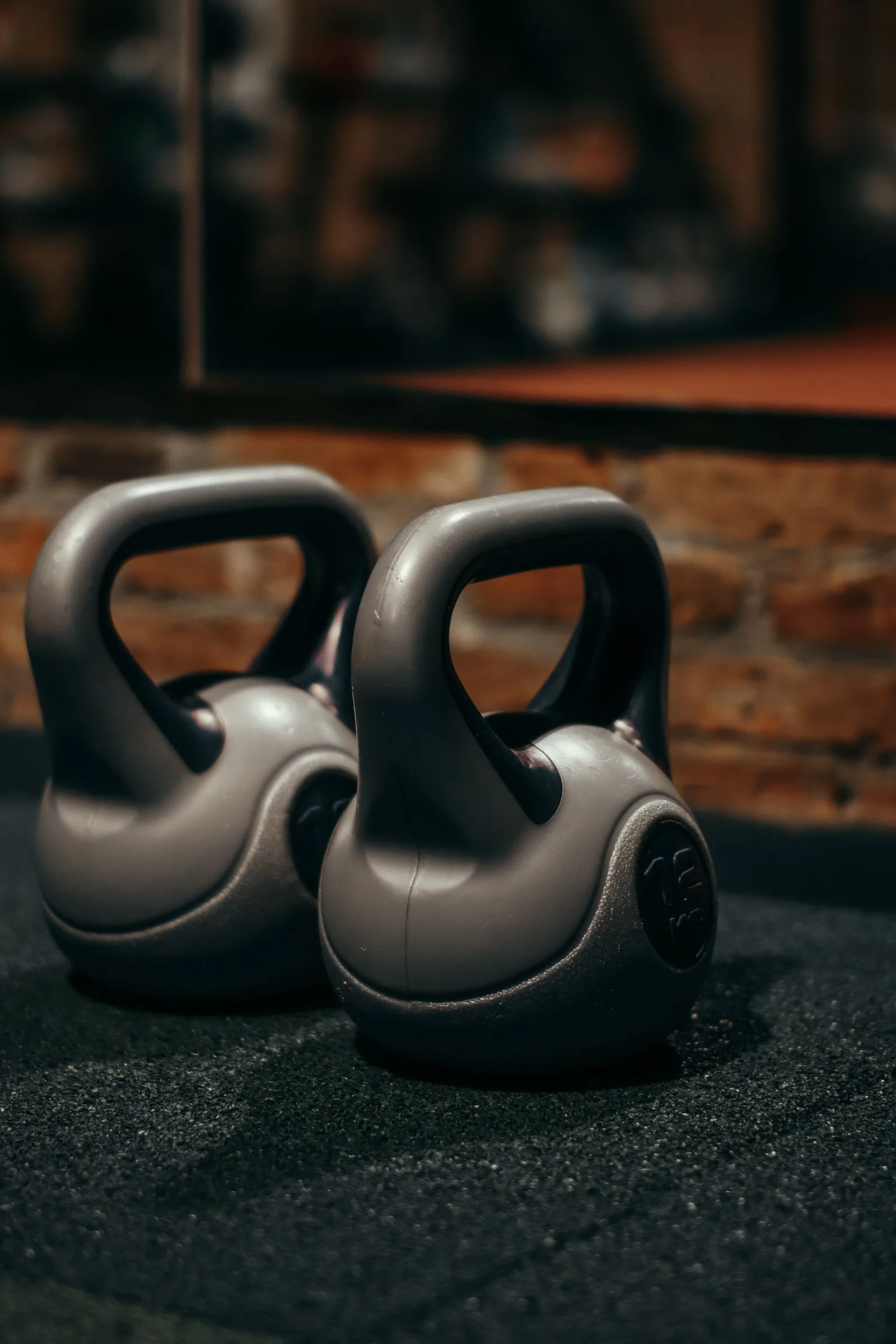 kettlebell pair