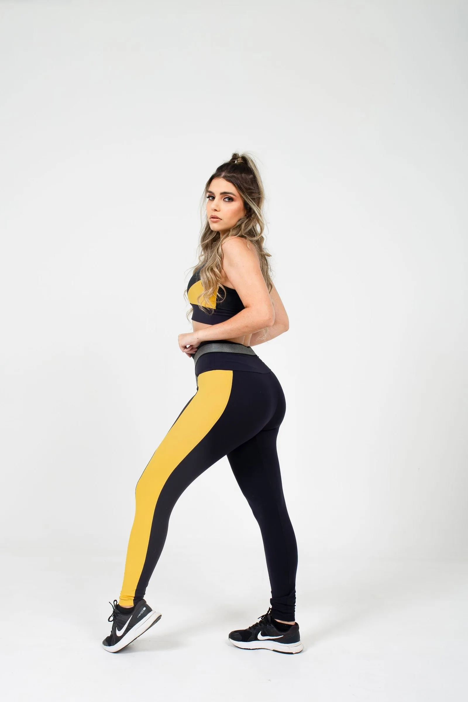 panel stride leggings