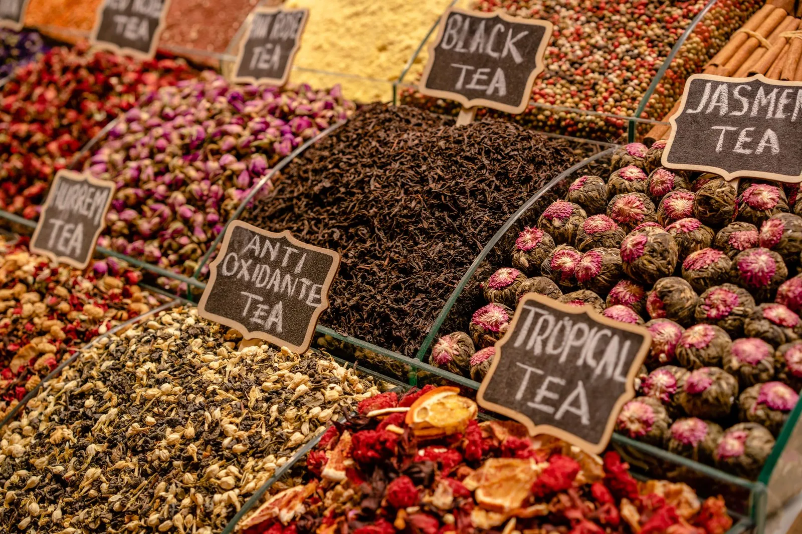 Loose teas at a market stall