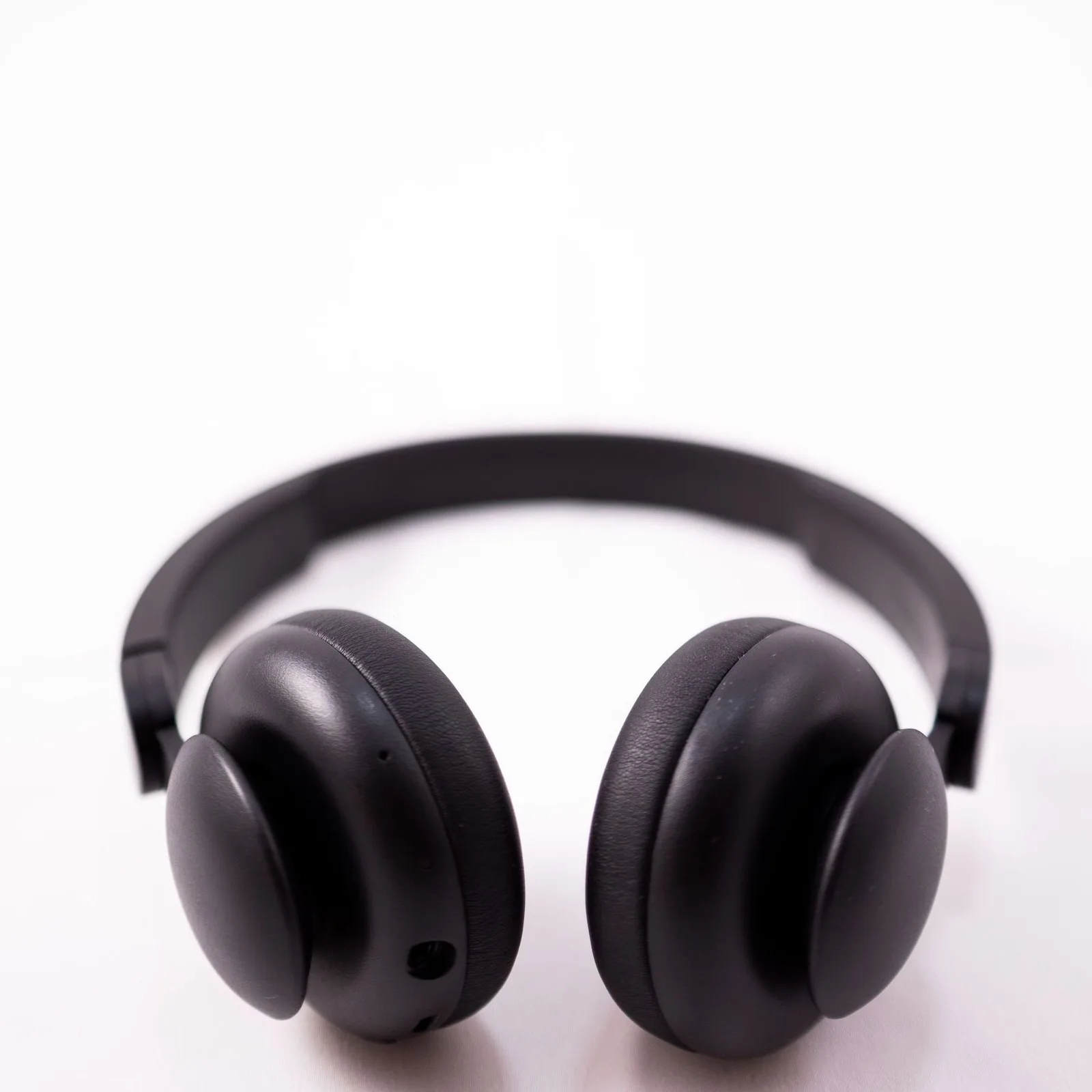 ostra one headphones