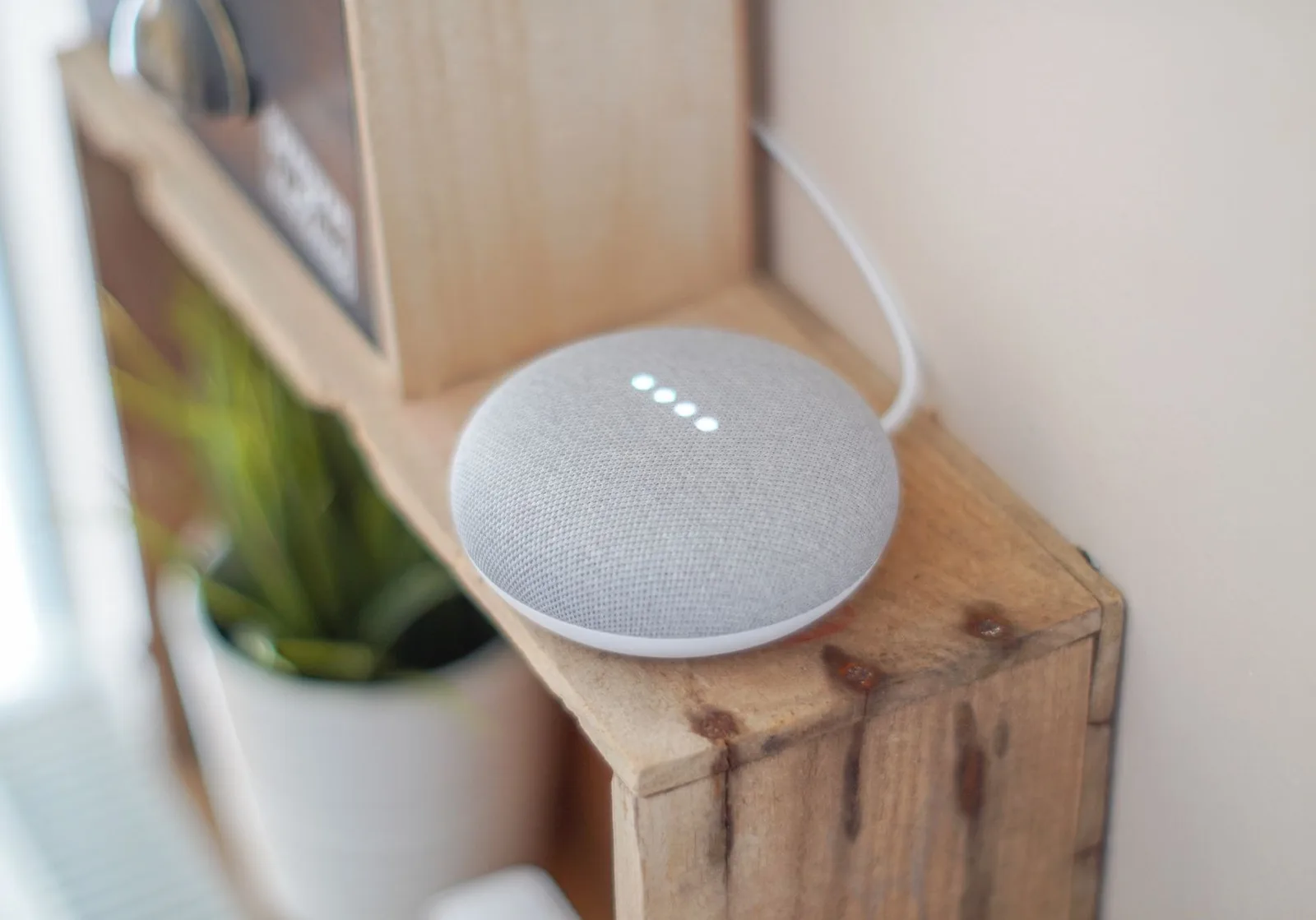 How a smart speaker makes the working day easier