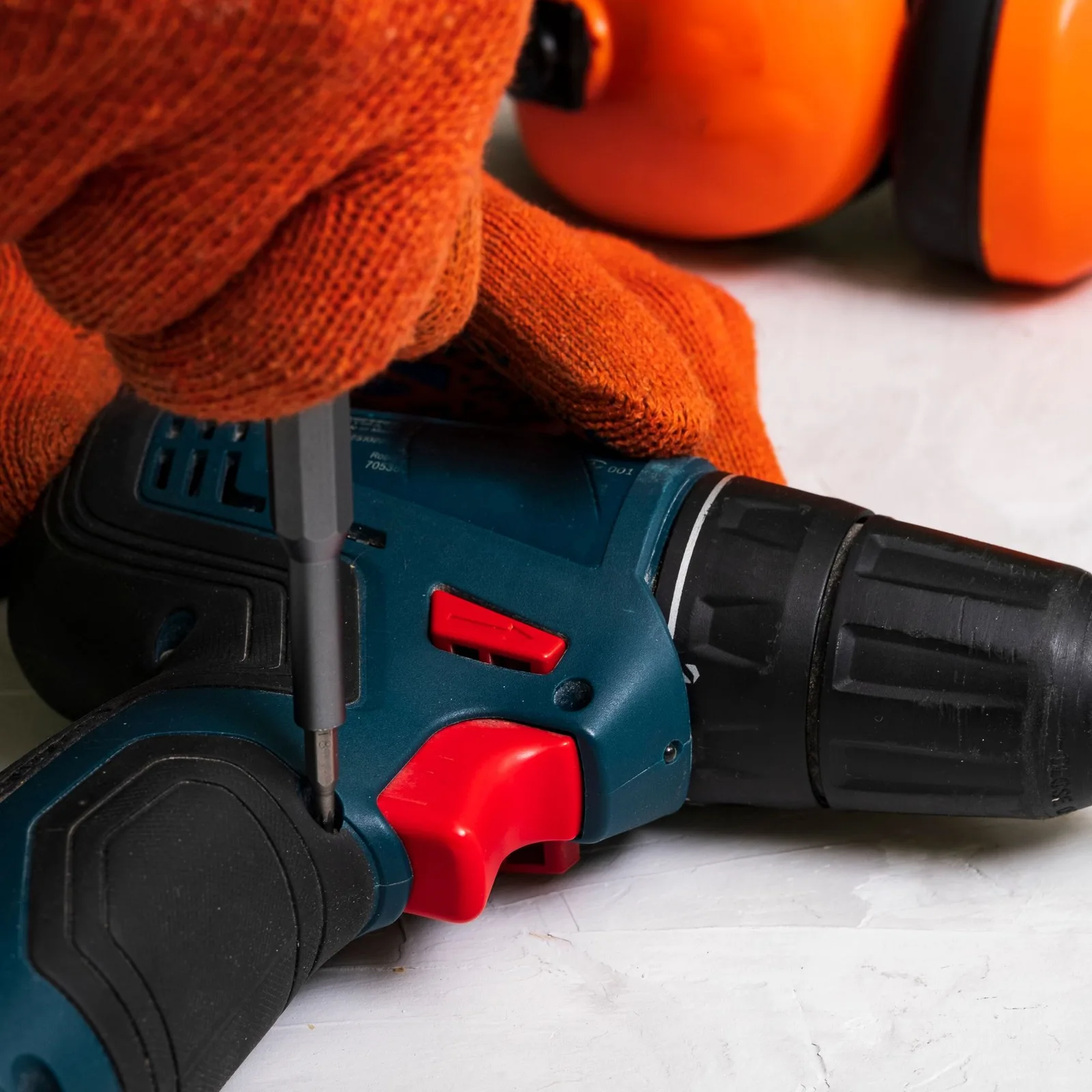 cordless drill driver