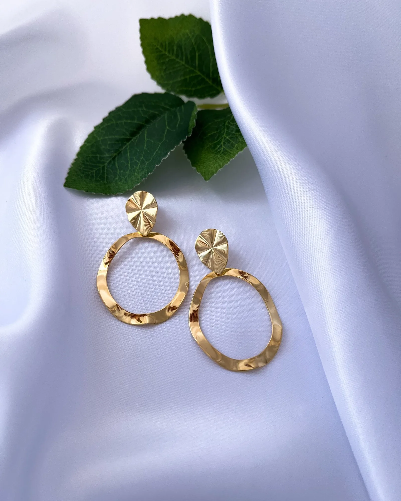 wavy open hoops