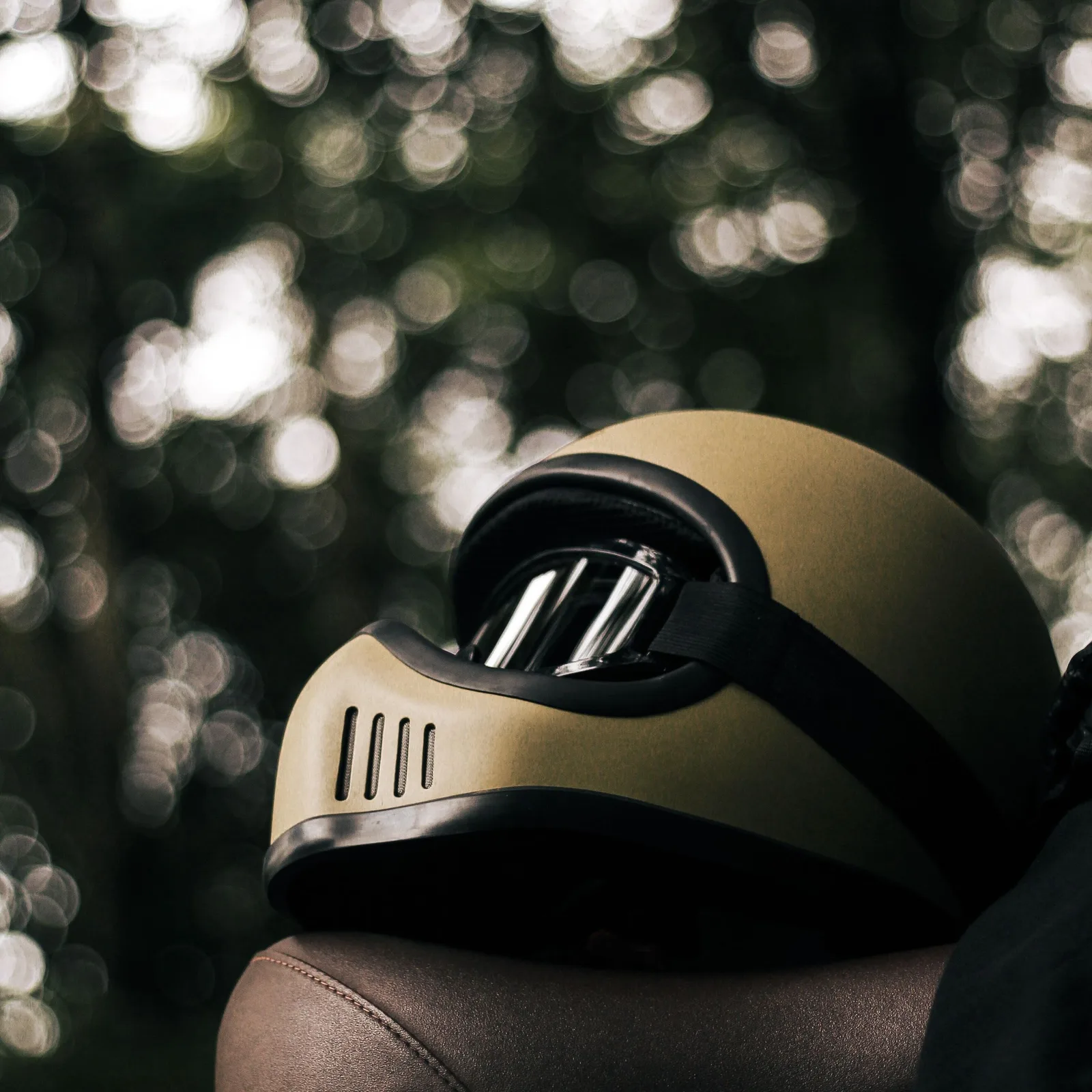 cafe racer helmet