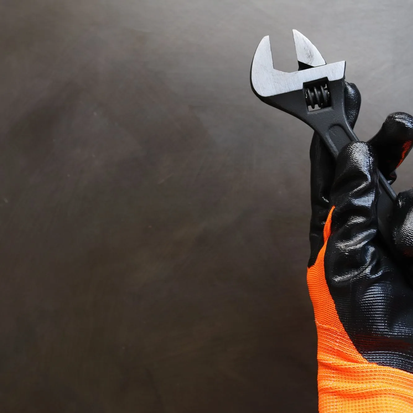 adjustable wrench