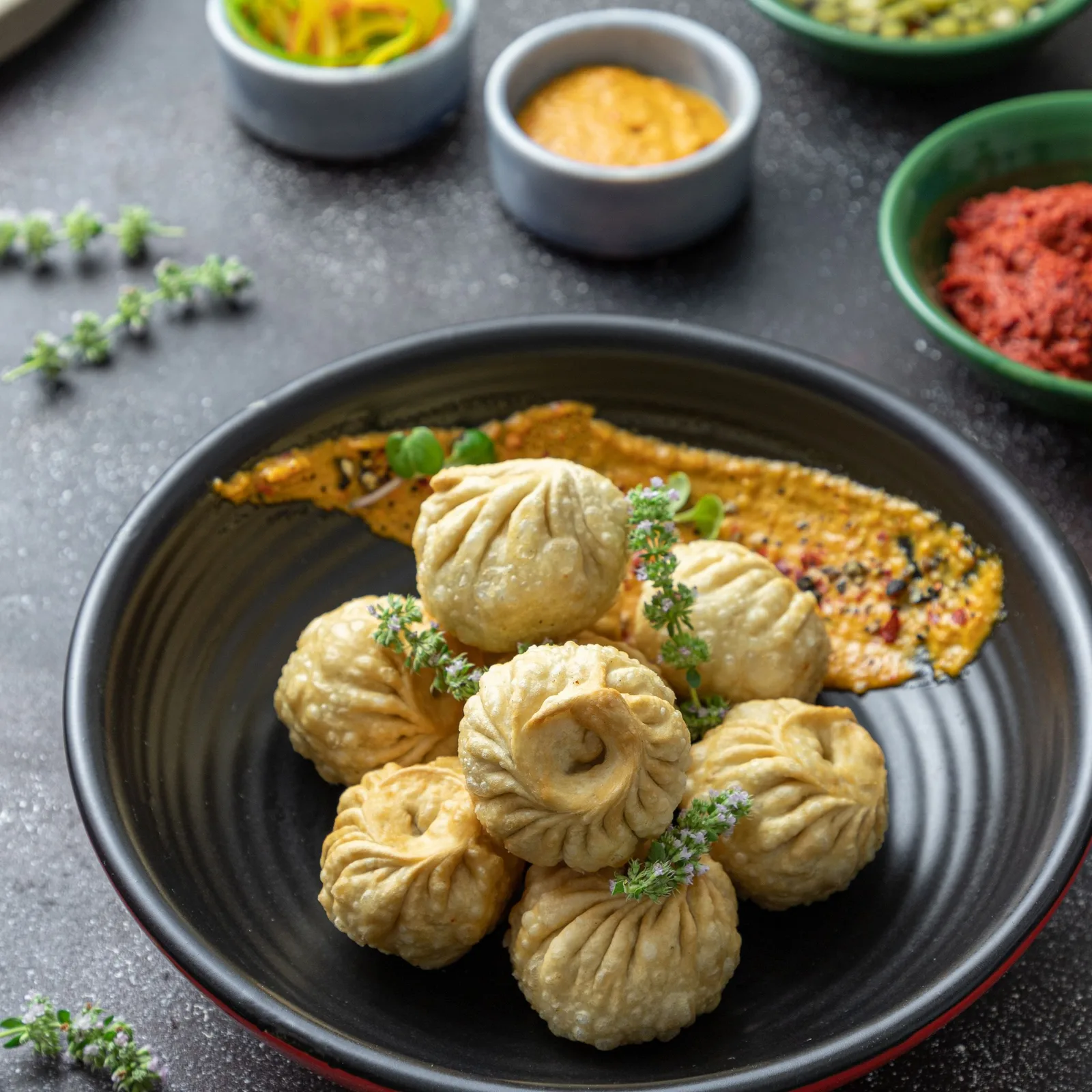steamed momos