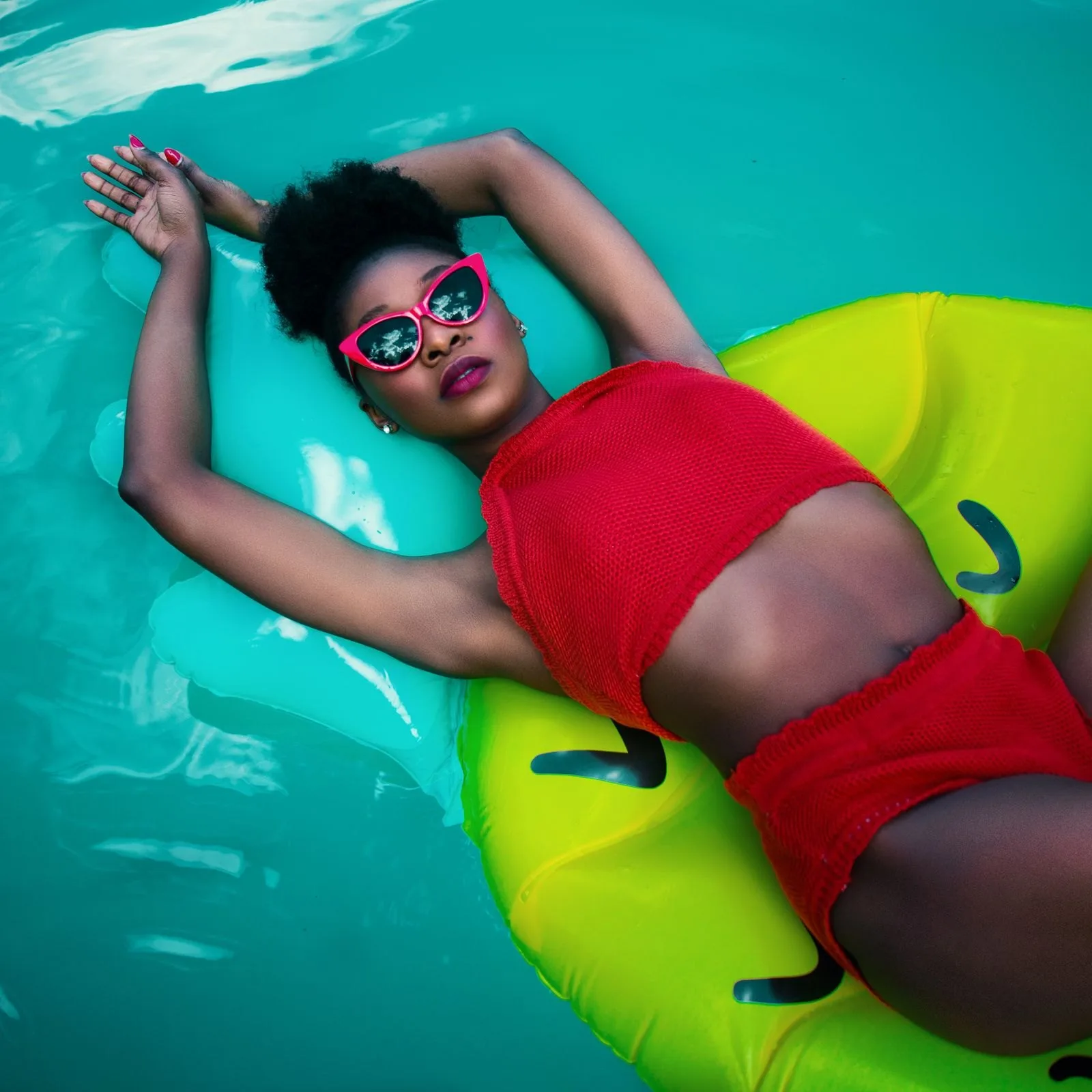A red set on a pool float