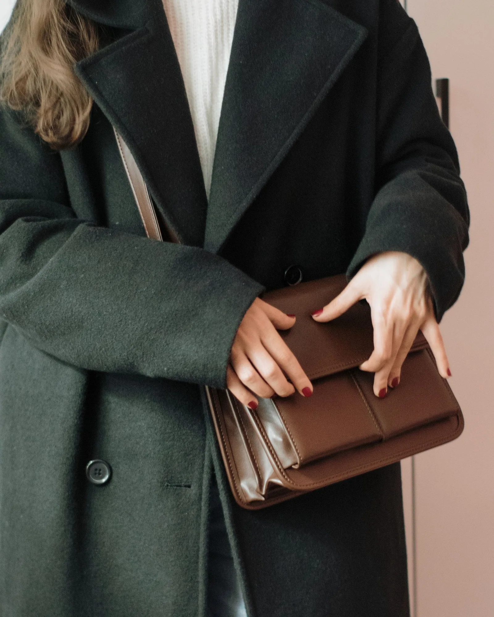 Shoulder bags